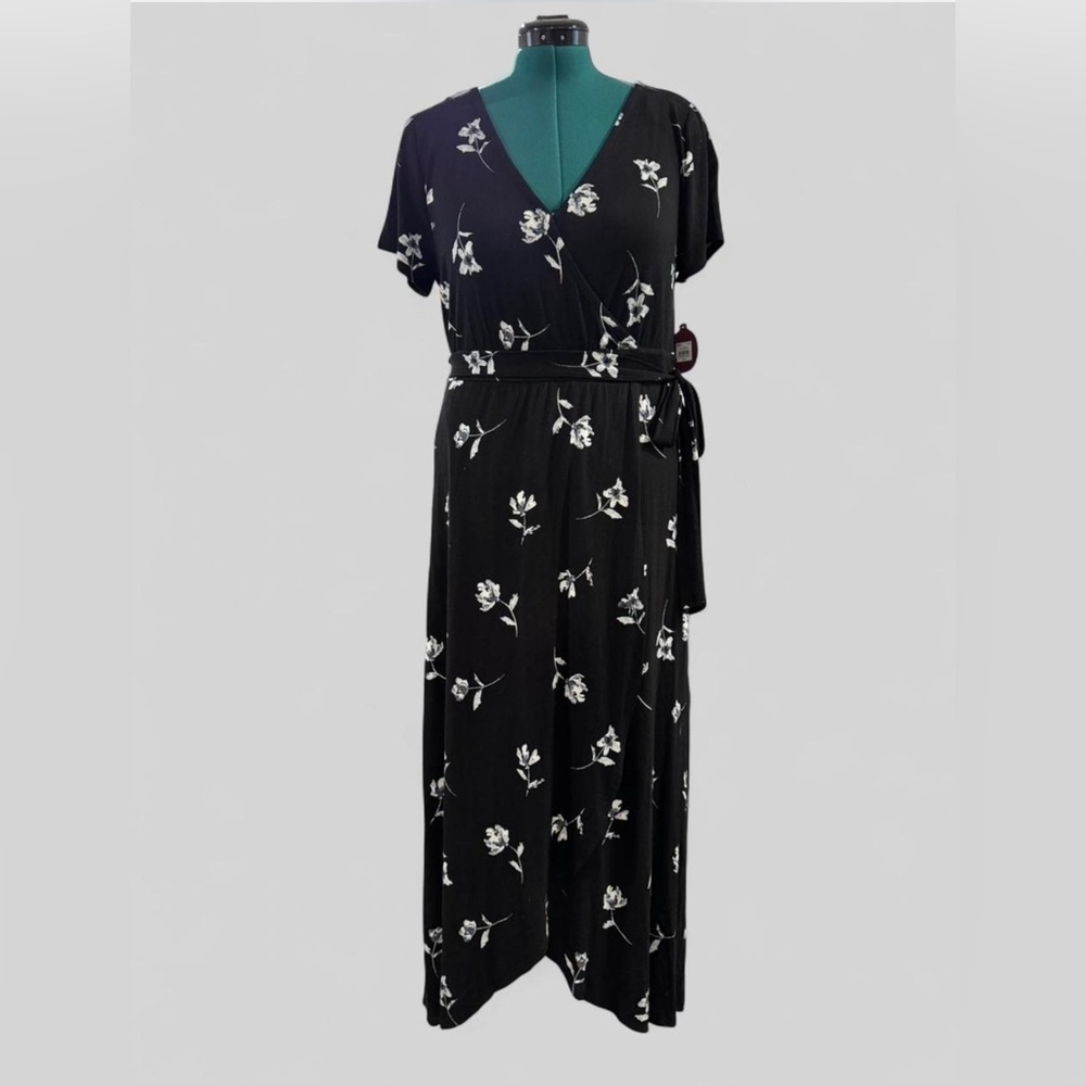 Black and White Floral Maxi Dress
